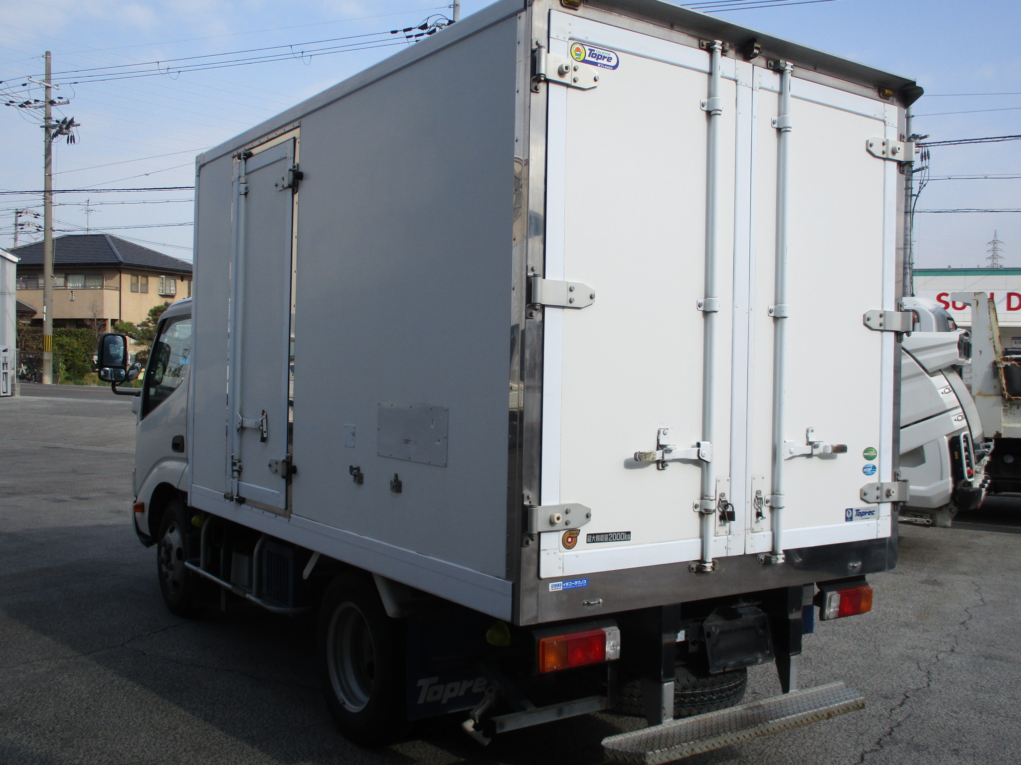 令和2年式 日野デュトロ 2トン冷凍車